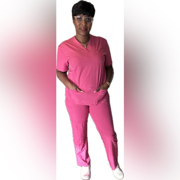 Fuchsia Unisex Stretch Scrub Set - Picture 4 of 6